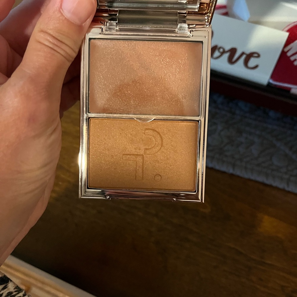 Patrick Ta Double Take crème and powder blush - She’s So LA - Picture 3 of 8